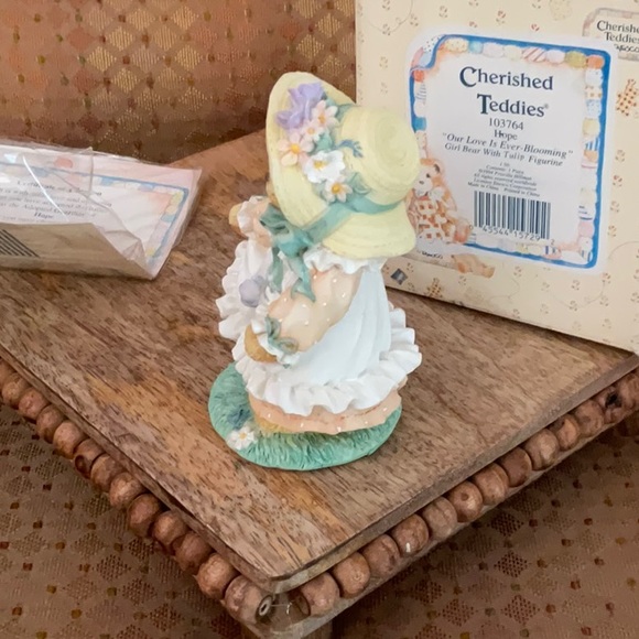 Cherished Teddies, HOPE, Our Love is Ever Blooming, In Spring Dress & Bonnet - Picture 7 of 8
